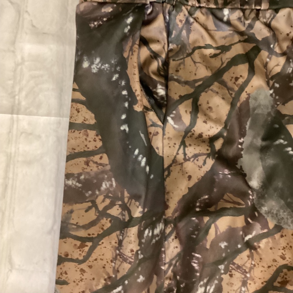 CAMOUFLAGE TREE CARGO PANTS (Color: Tree Edges) - Picture 4 of 10
